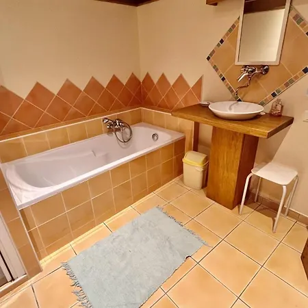 La Genivriere Holiday home *